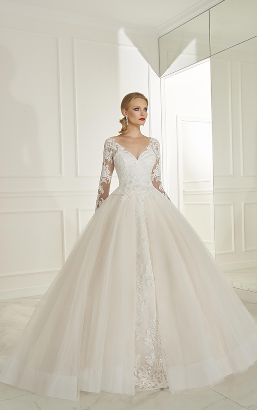 Robe de mariée princesse avec manches