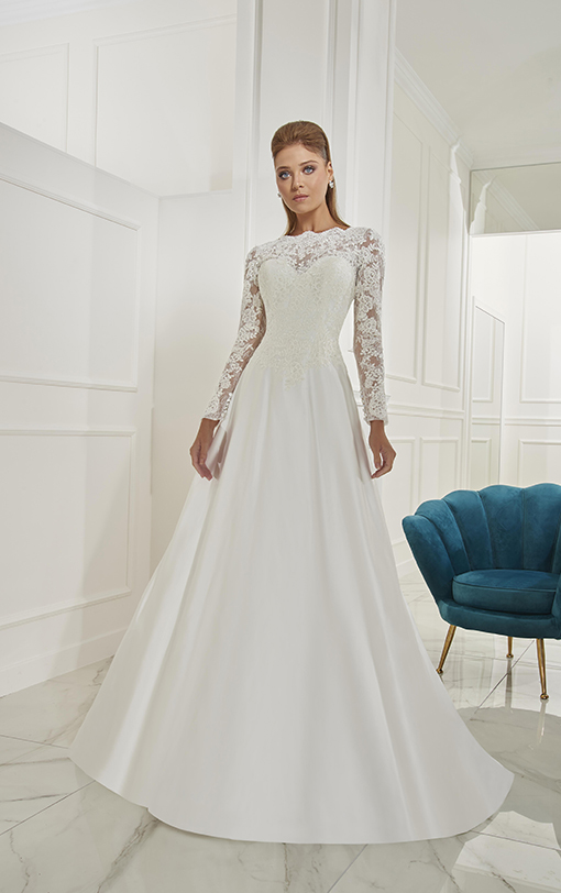 robe de mariée évasée avec manches longues