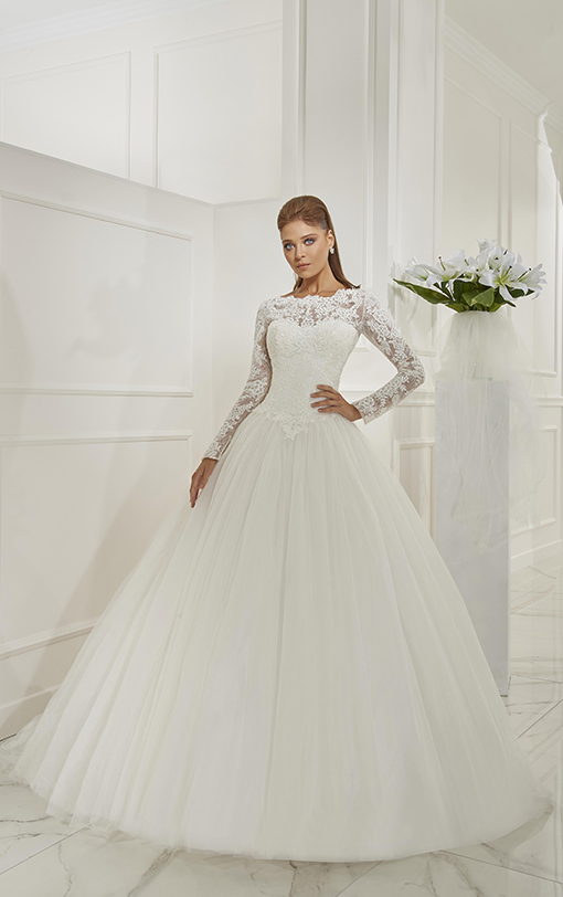 Robe de mariée princesse en tulle avec manches longues