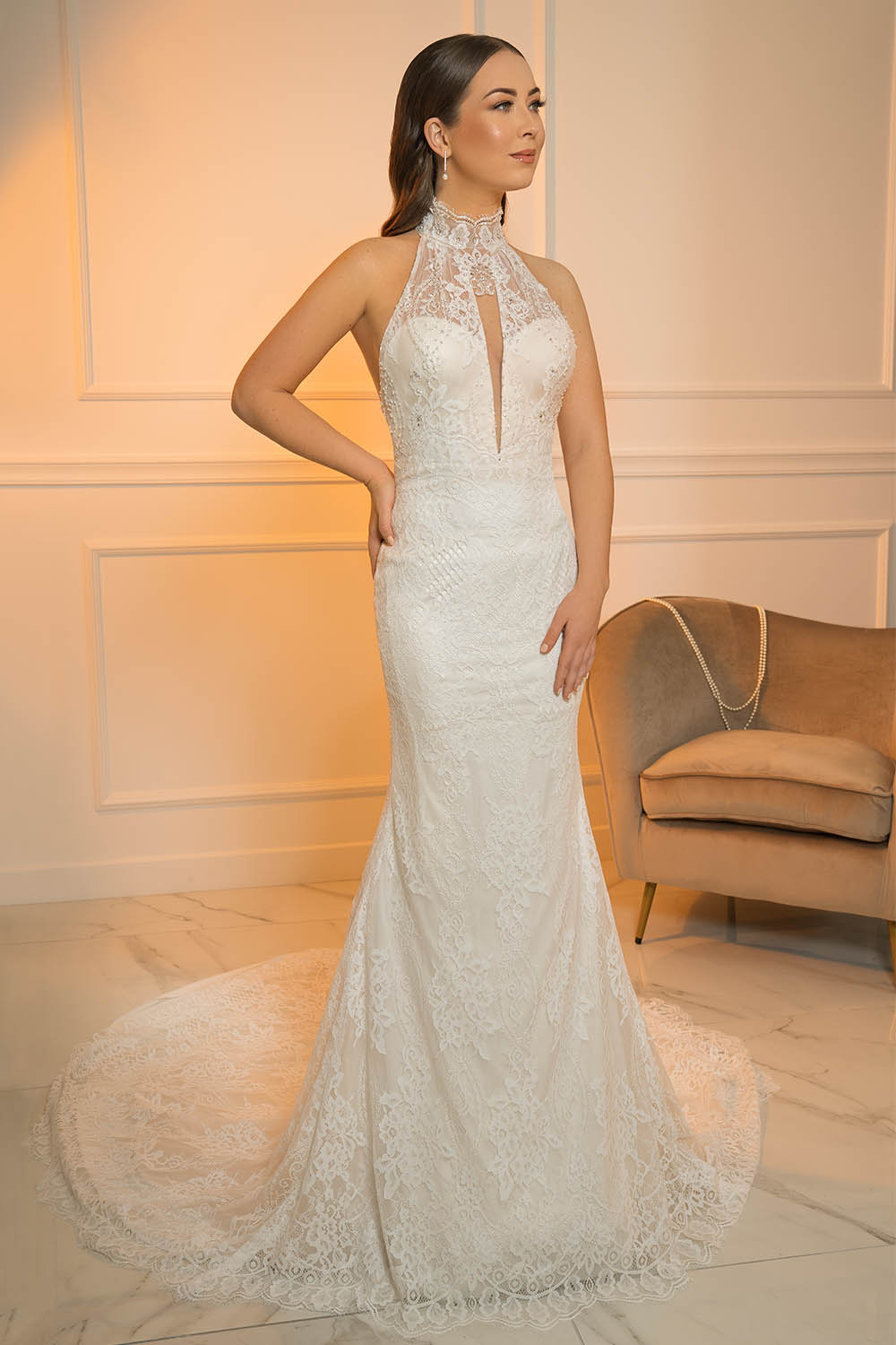 Robe de mariée col haut