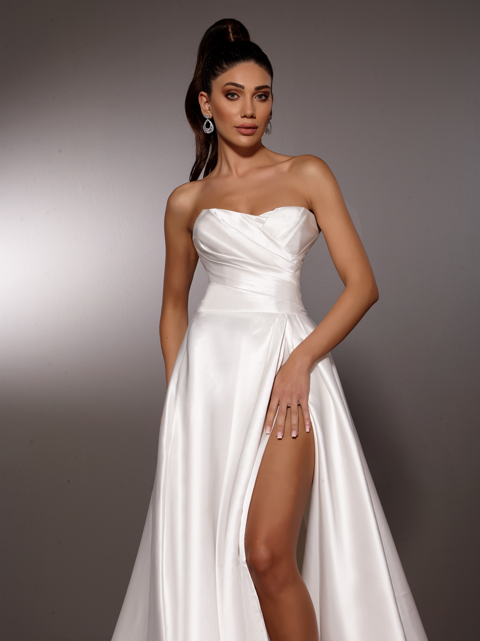 Robe de mariée avec surjupe